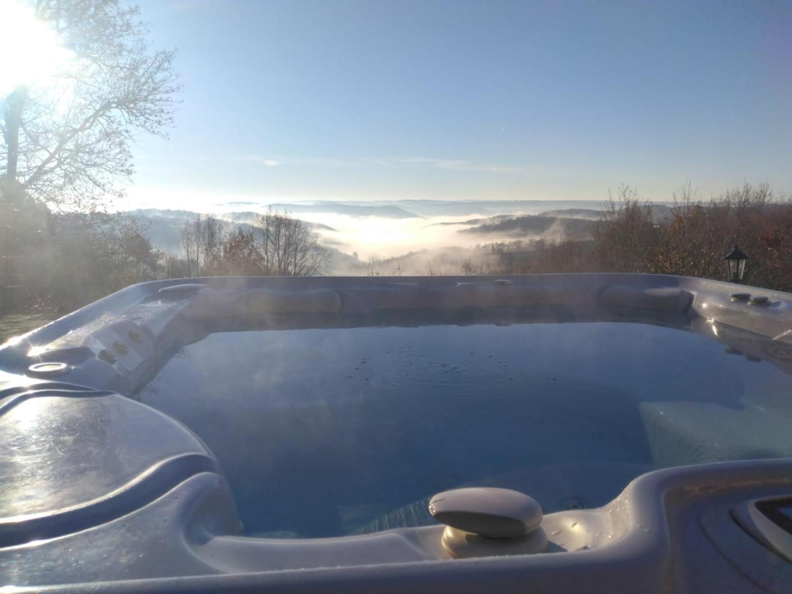 Luxury Chateau W. Pool & Hot Tub In Dordogne Beynac-et-Cazenac Esterno foto